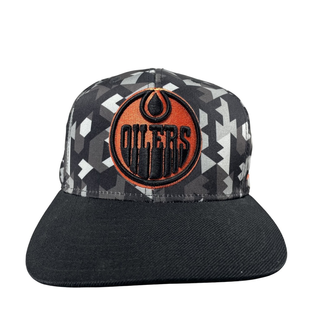 Edmonton Oilers Hat Cap Snap Back Mens One Size Black NHL Hockey Geo Camo Reebok